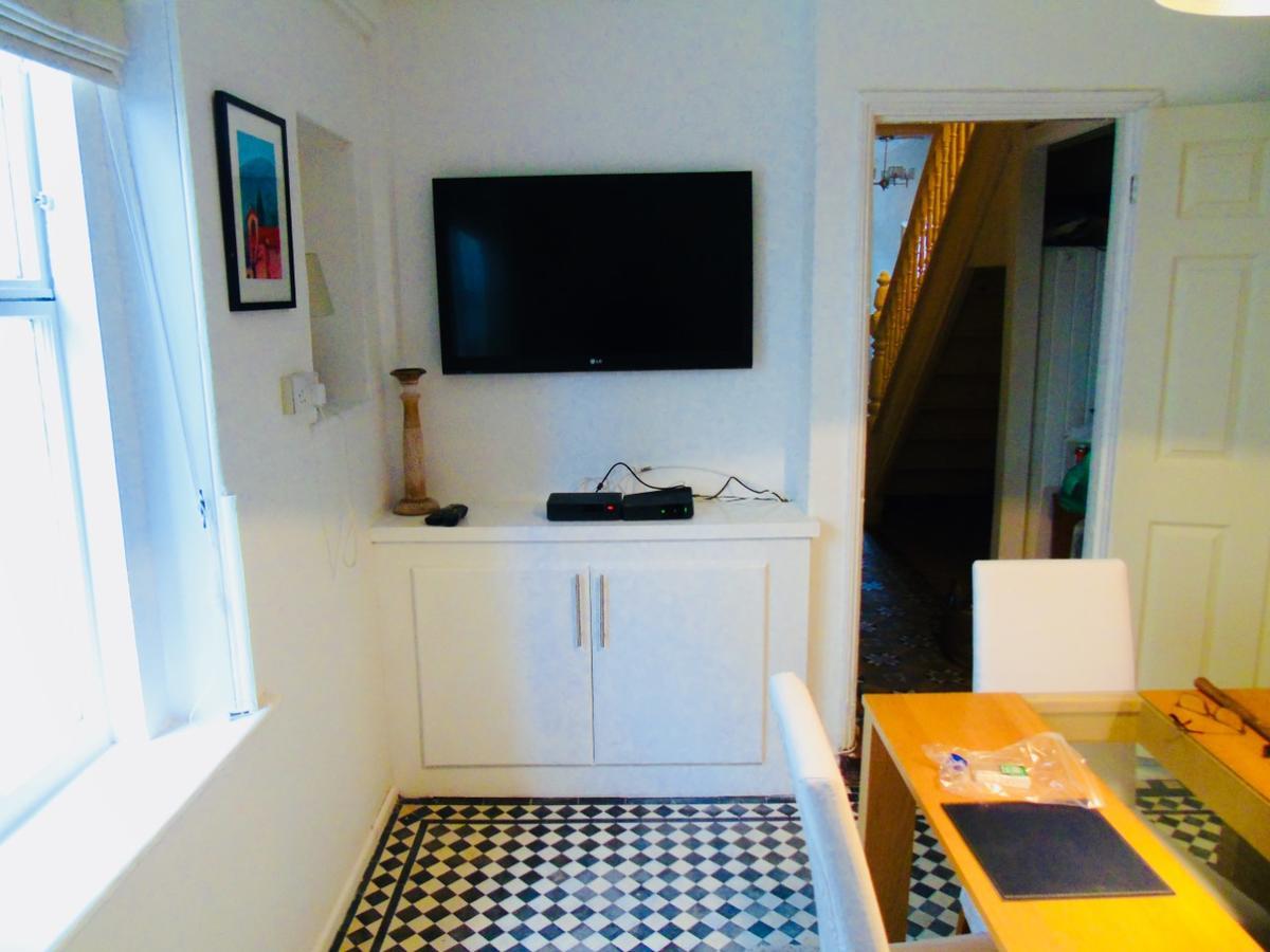 Willows - Cardiff Guest House Экстерьер фото